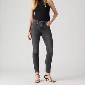 Levi’s 311 Skinny Shaping Jean 27
